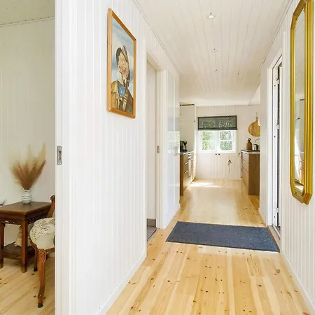 6 Person In Grevinge-by Traum *