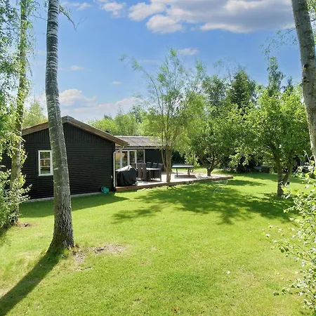 6 Person In Grevinge-by Traum *